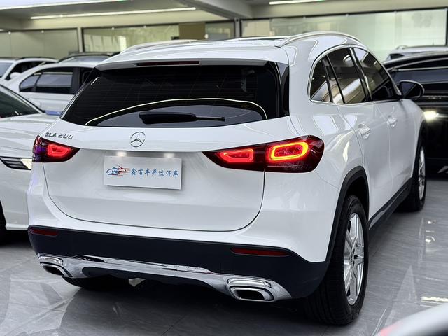 Mercedes-Benz GLA 2022, фото 10