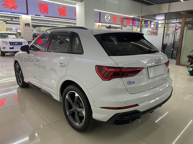 Audi Q3 2022, фото 5