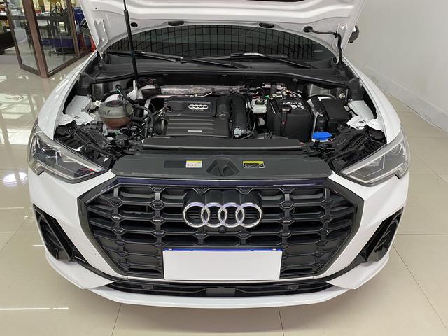 Audi Q3 2022, фото 15