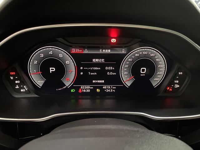 Audi Q3 2022, фото 17