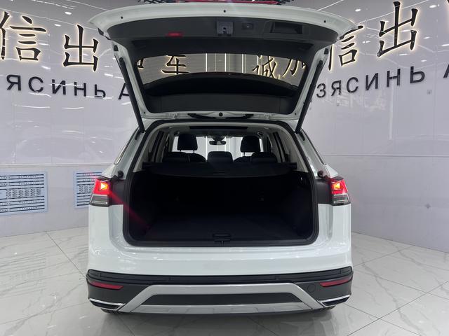 Volkswagen Tayron 2023, фото 17
