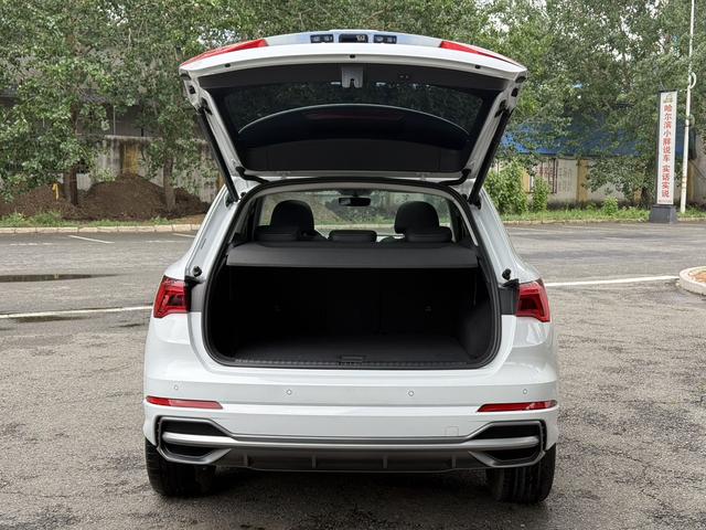Audi Q3 2022, фото 14