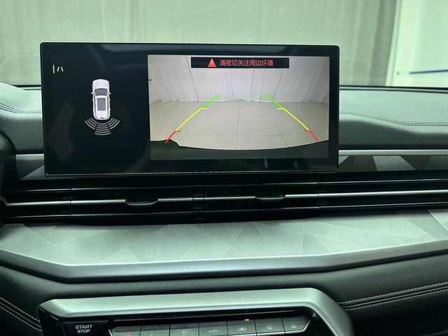 Geely Emgrand X6 2021, фото 15