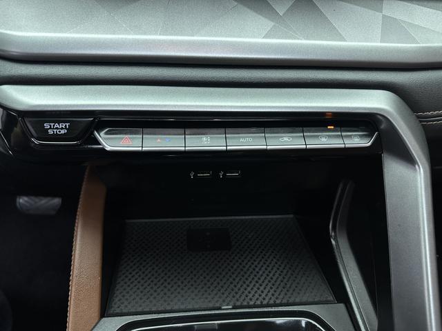 Geely Emgrand X6 2021, фото 16