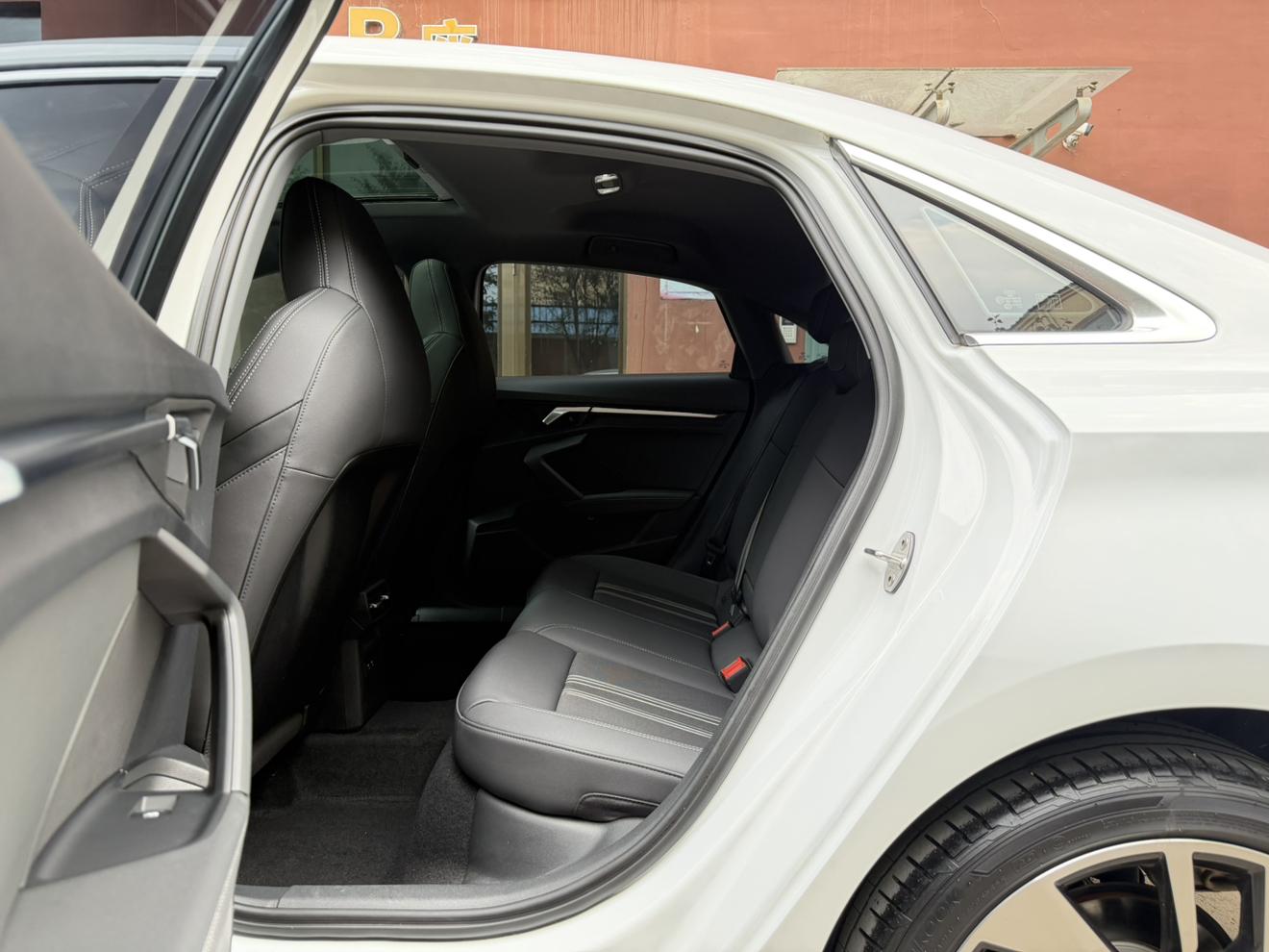 Audi A3 2023, фото 6