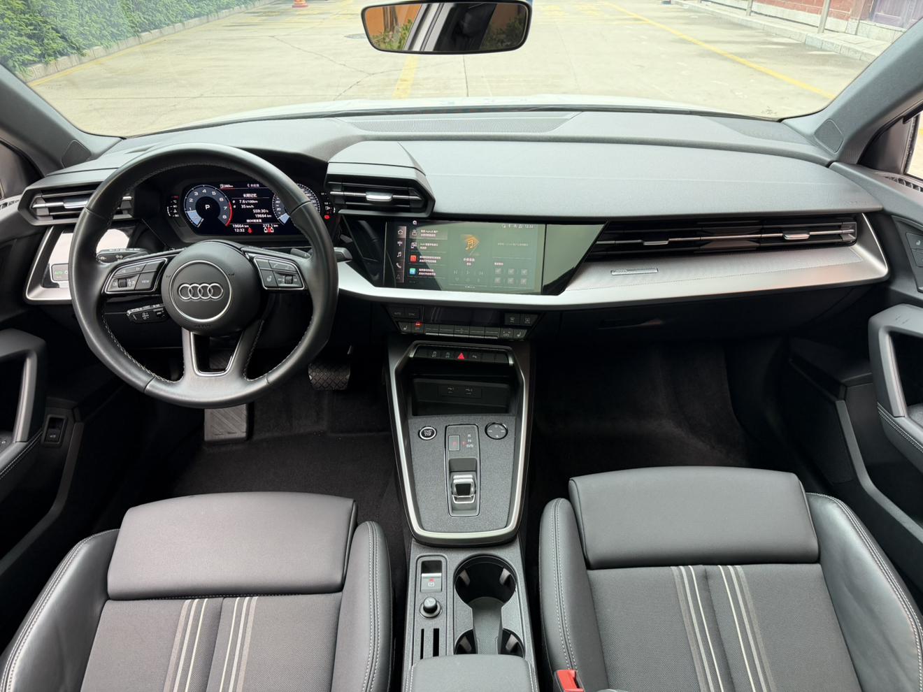 Audi A3 2023, фото 7