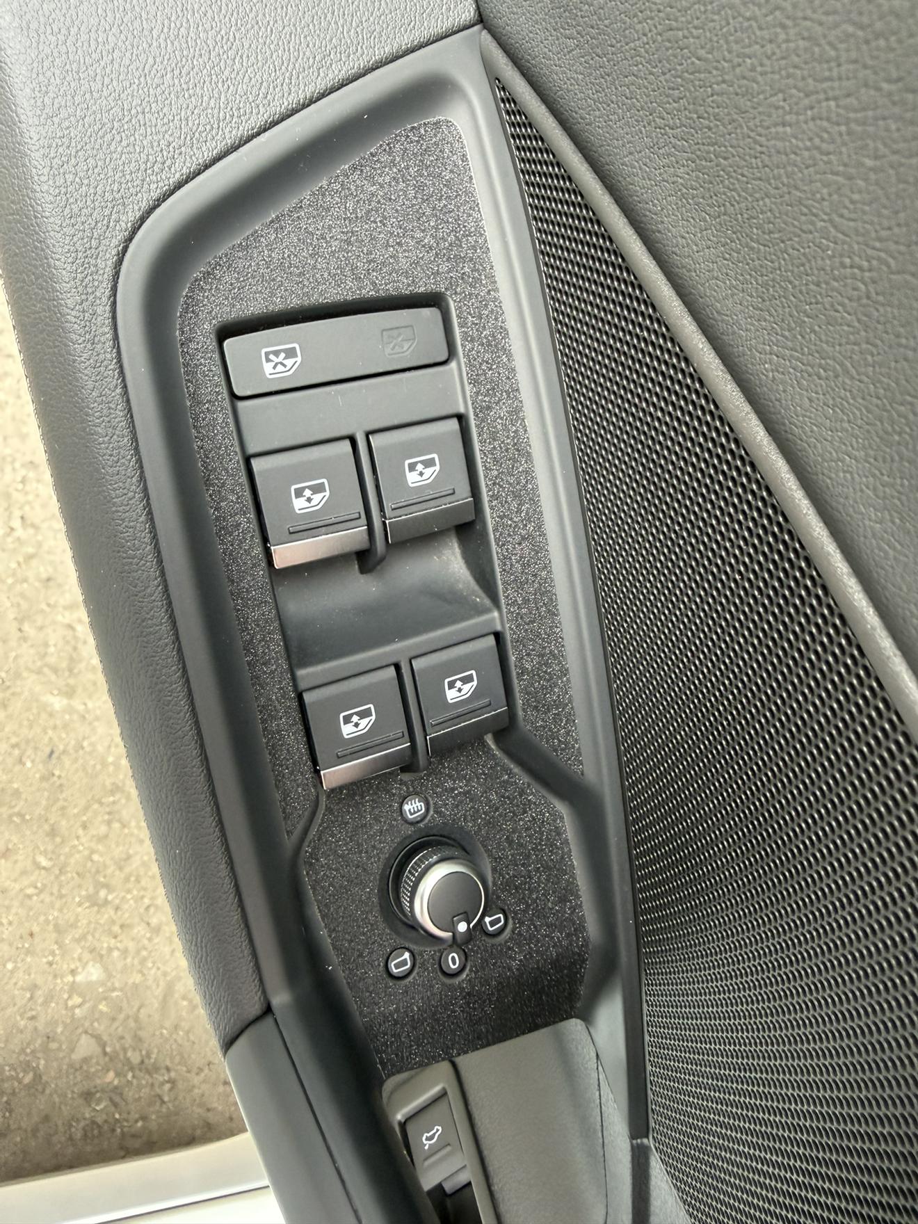Audi A3 2023, фото 8