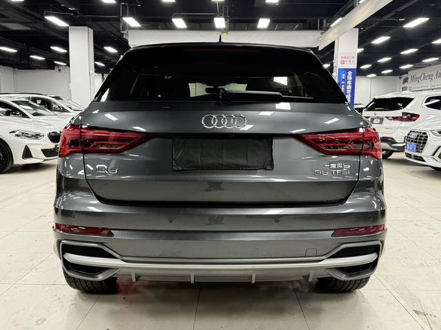 Audi Q3 2022, фото 6