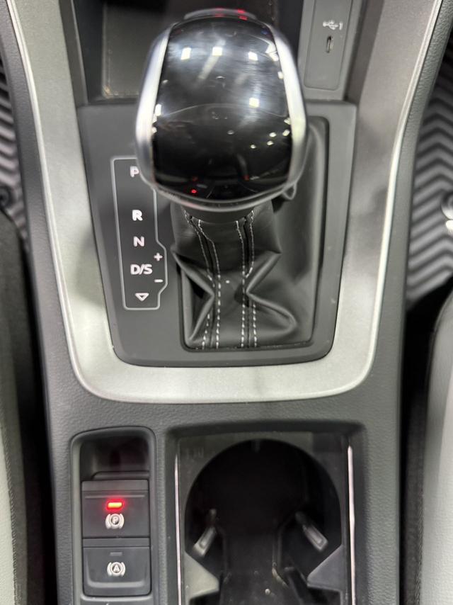 Audi Q3 2022, фото 10