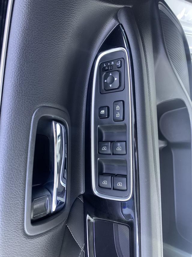 Mitsubishi Outlander 2021, фото 4