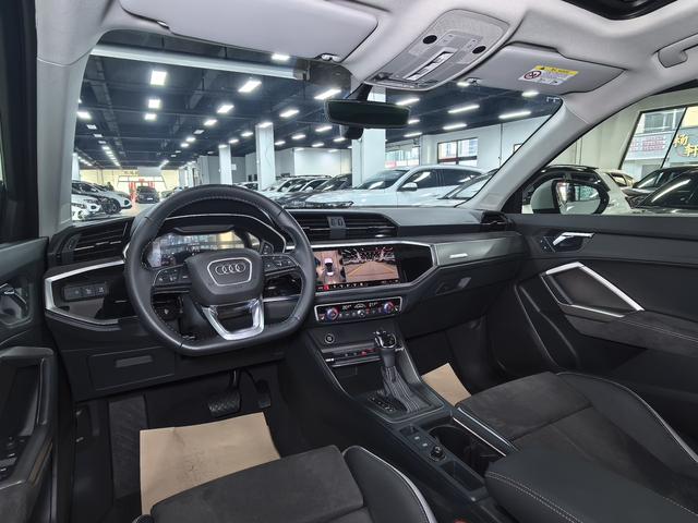 Audi Q3 2023, фото 14
