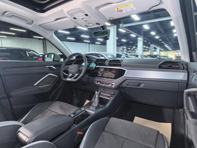 Audi Q3 2023, фото 16