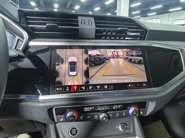 Audi Q3 2023, фото 17