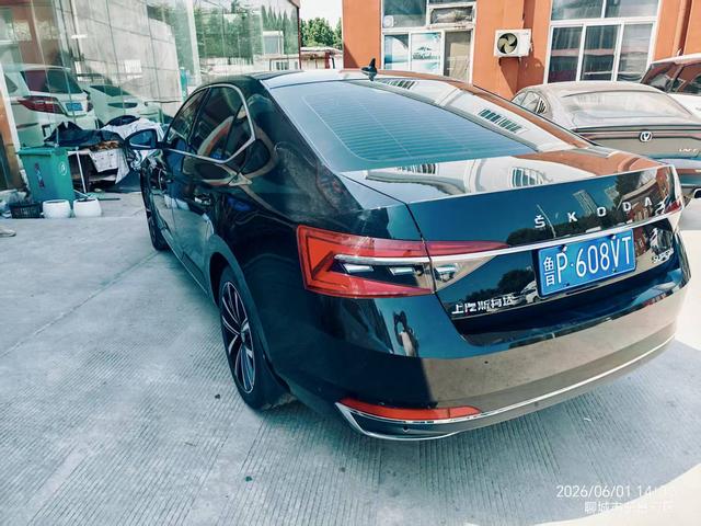 Skoda Superb 2022, фото 5