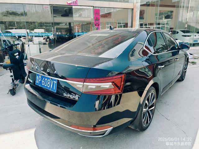 Skoda Superb 2022, фото 7