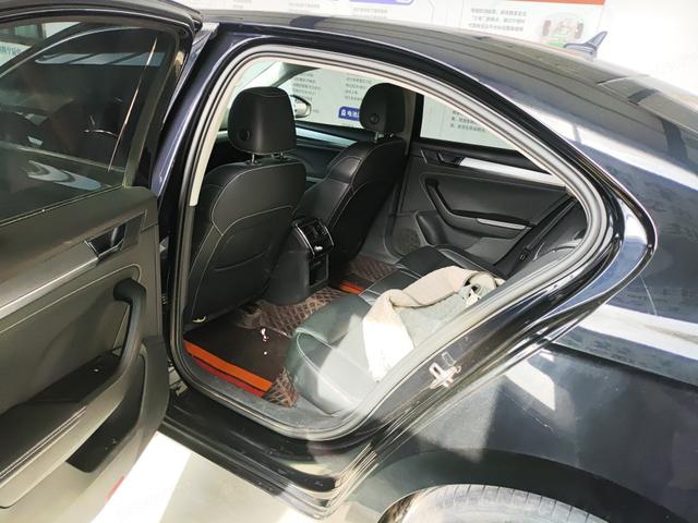 Skoda Superb 2022, фото 10