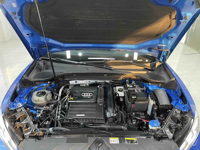 Audi Q2L 2022, фото 17