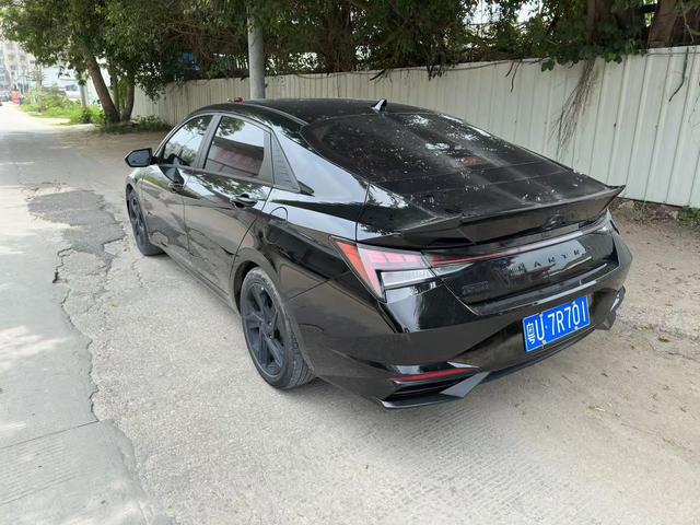 Hyundai Elantra 2022, фото 4