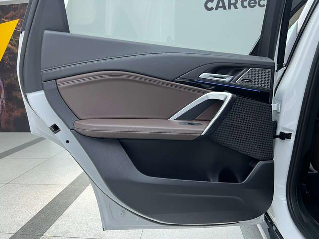 BMW X1 2023, фото 17