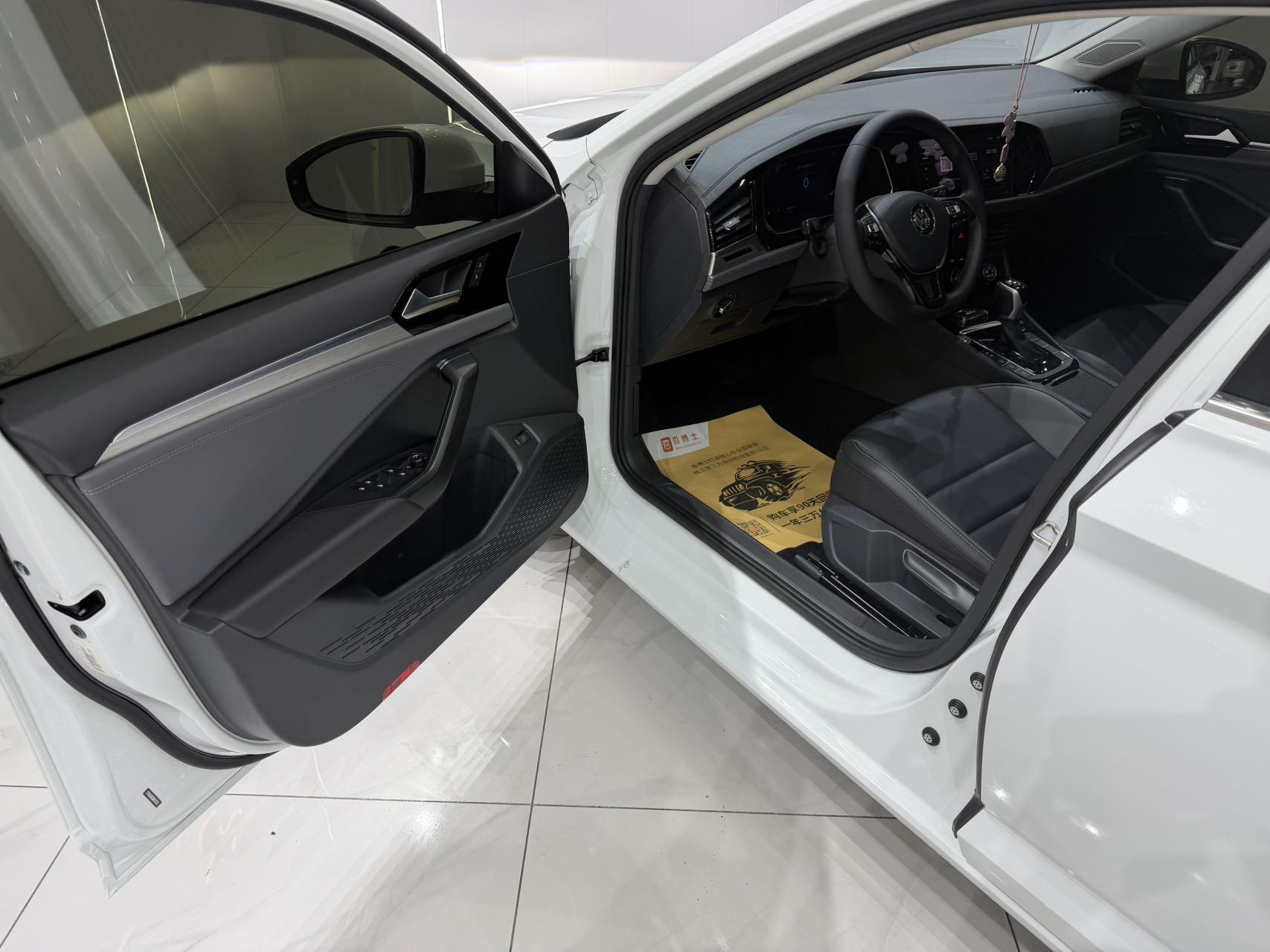Volkswagen Jetta 2022, фото 7