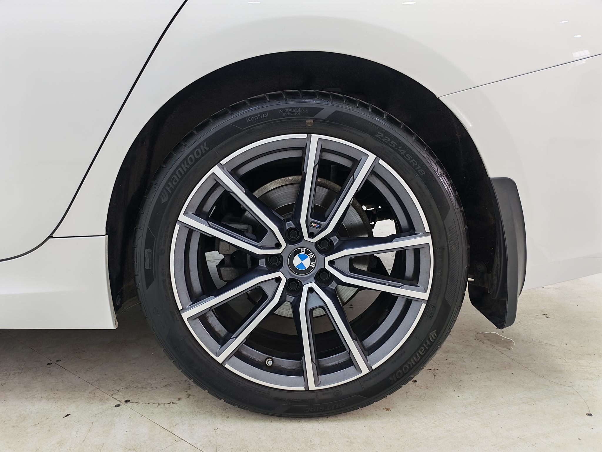 BMW 3 2023, фото 17
