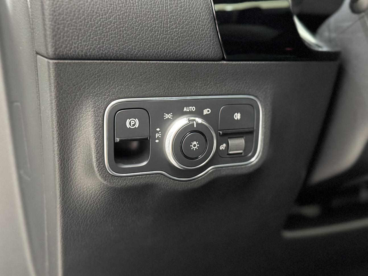 Mercedes-Benz B-Class 2021, фото 8
