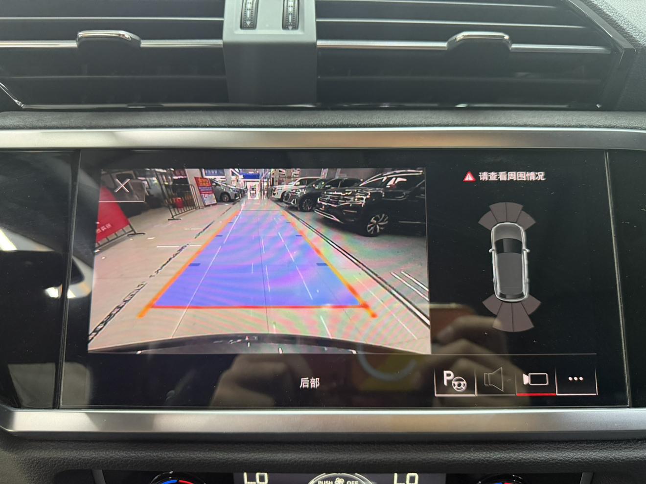 Audi Q3 2022, фото 15