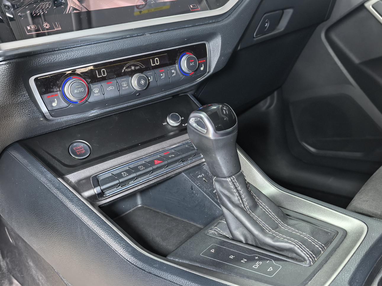 Audi Q3 2023, фото 15