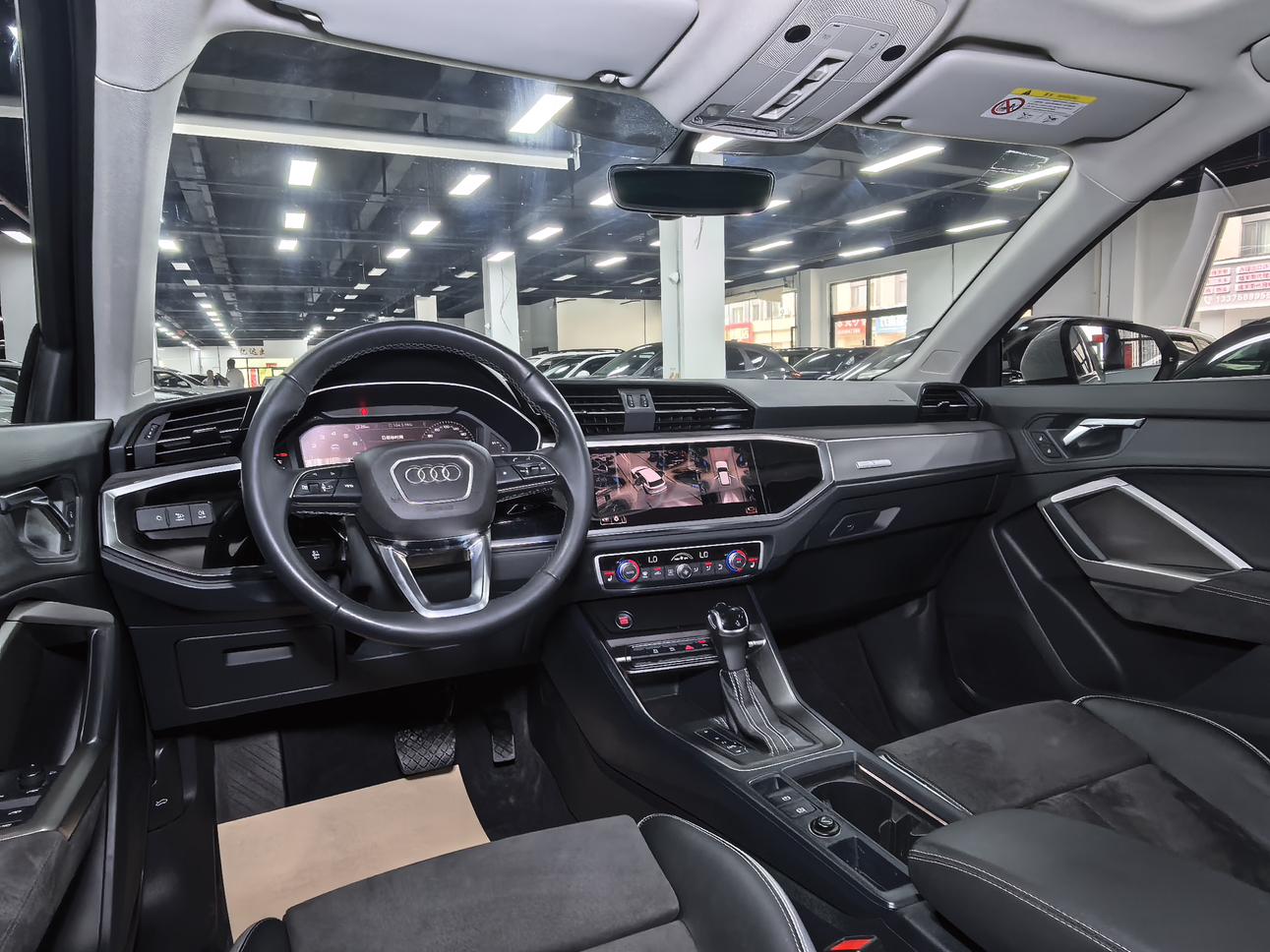 Audi Q3 2023, фото 16