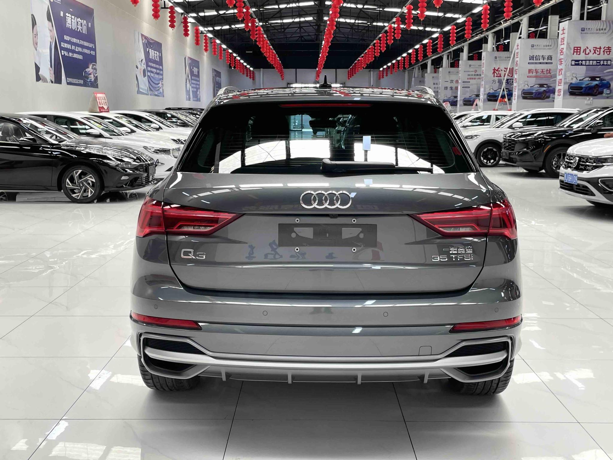 Audi Q3 2022, фото 5