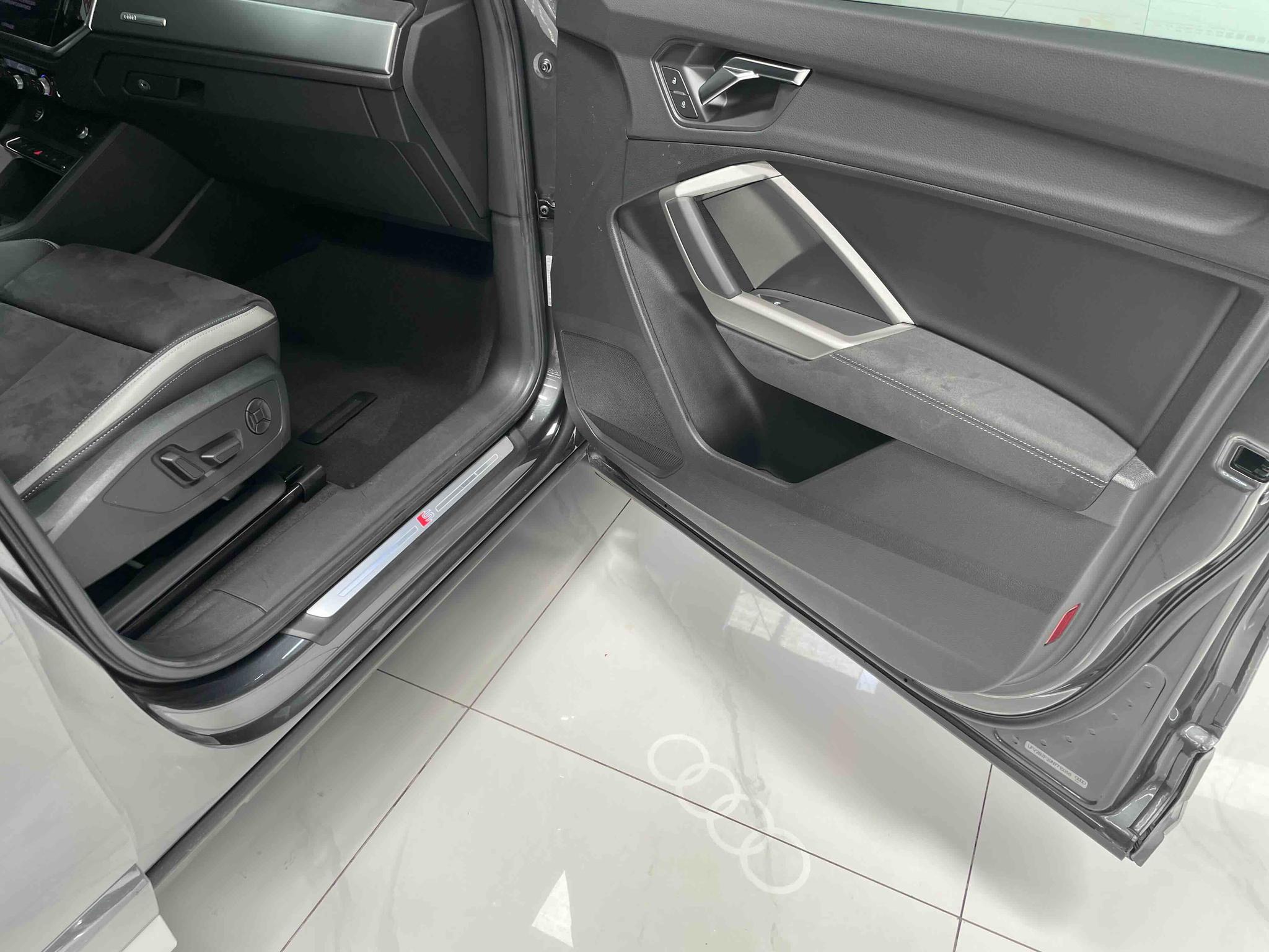Audi Q3 2022, фото 13