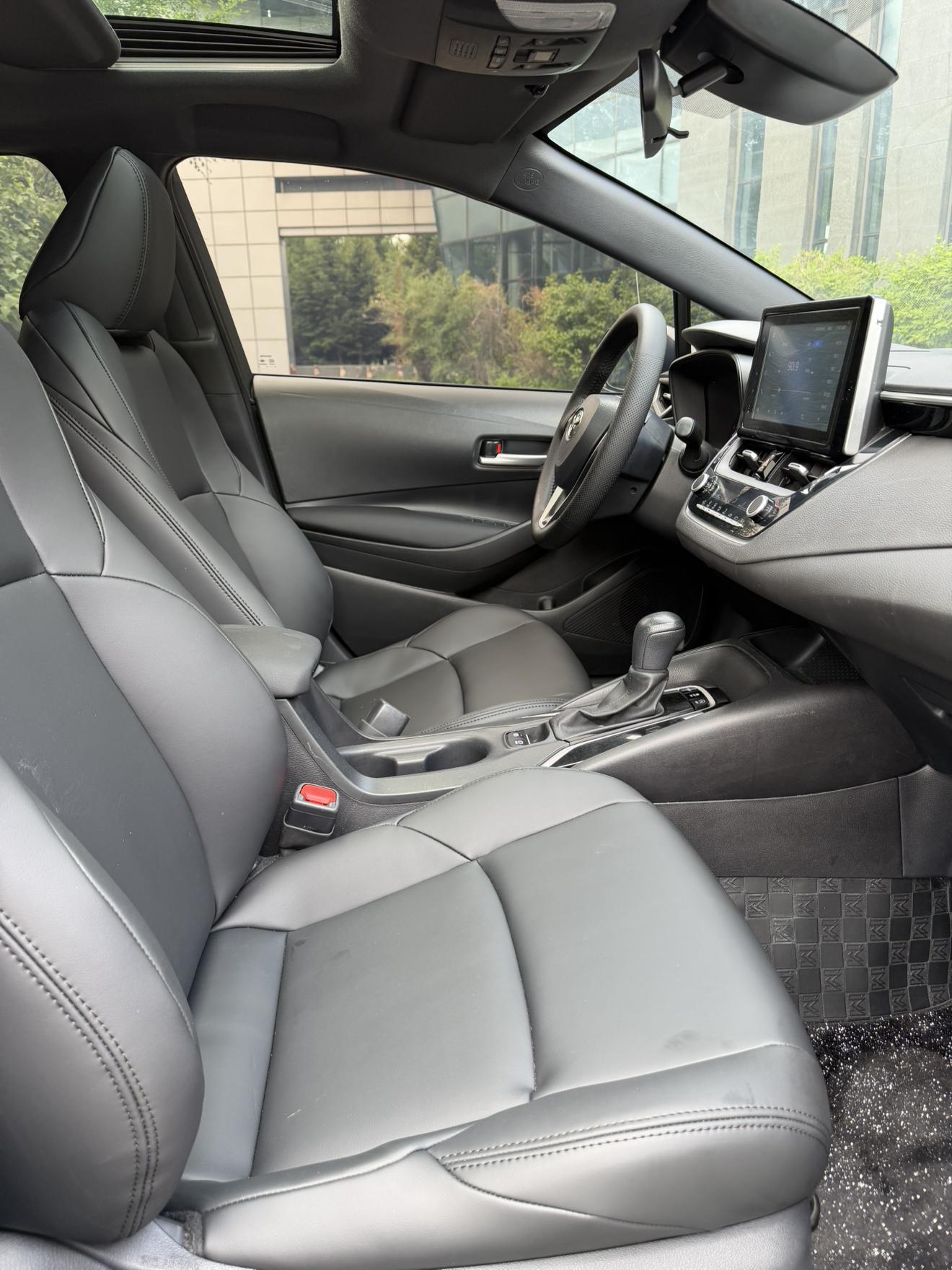 Toyota Corolla 2022, фото 9