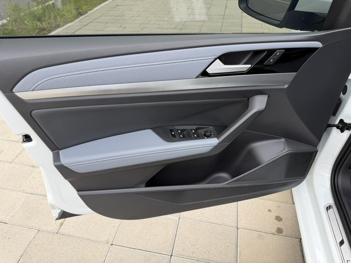 Volkswagen Lavida 2023, фото 14