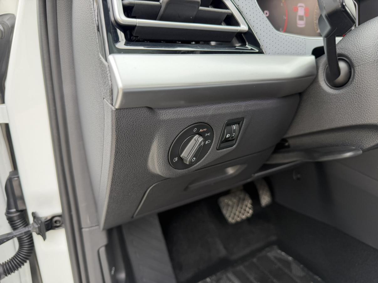 Volkswagen Lavida 2023, фото 16