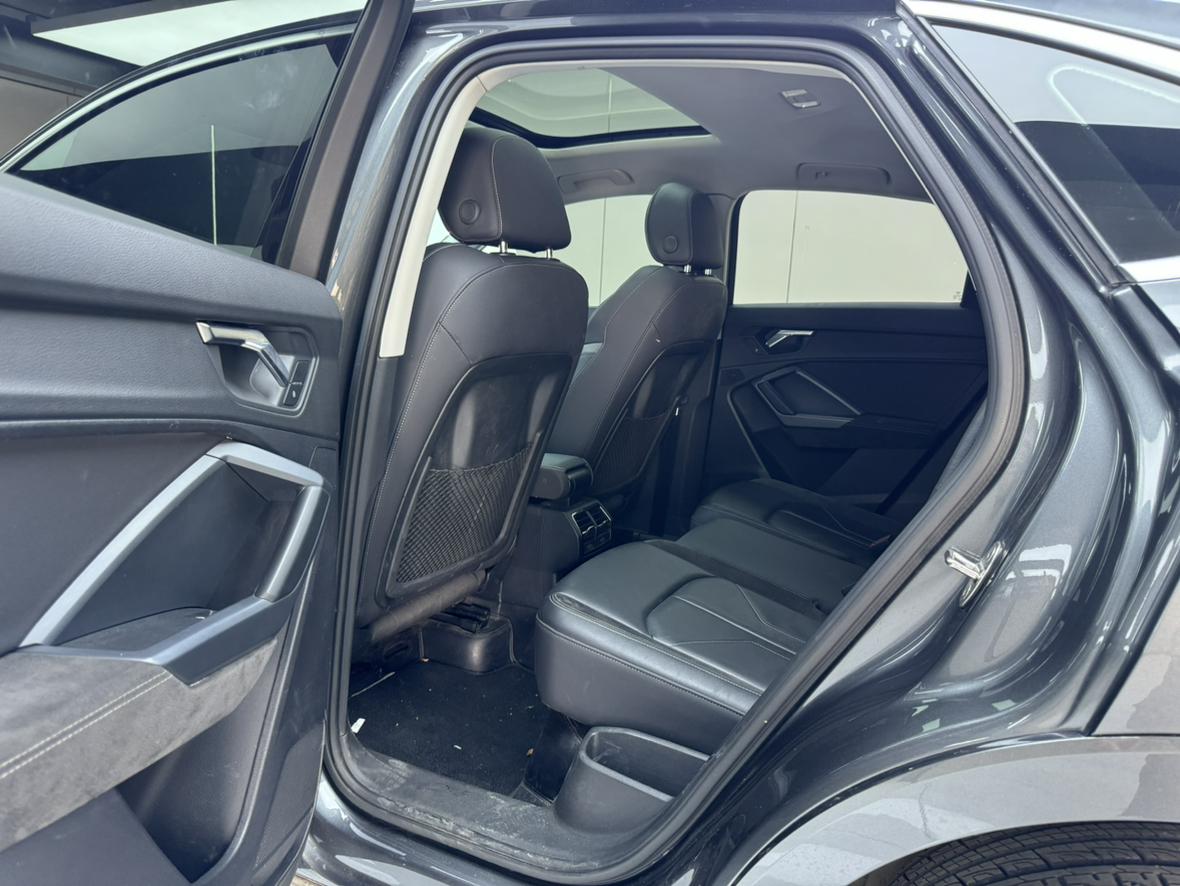 Audi Q3 Sportback 2022, фото 8