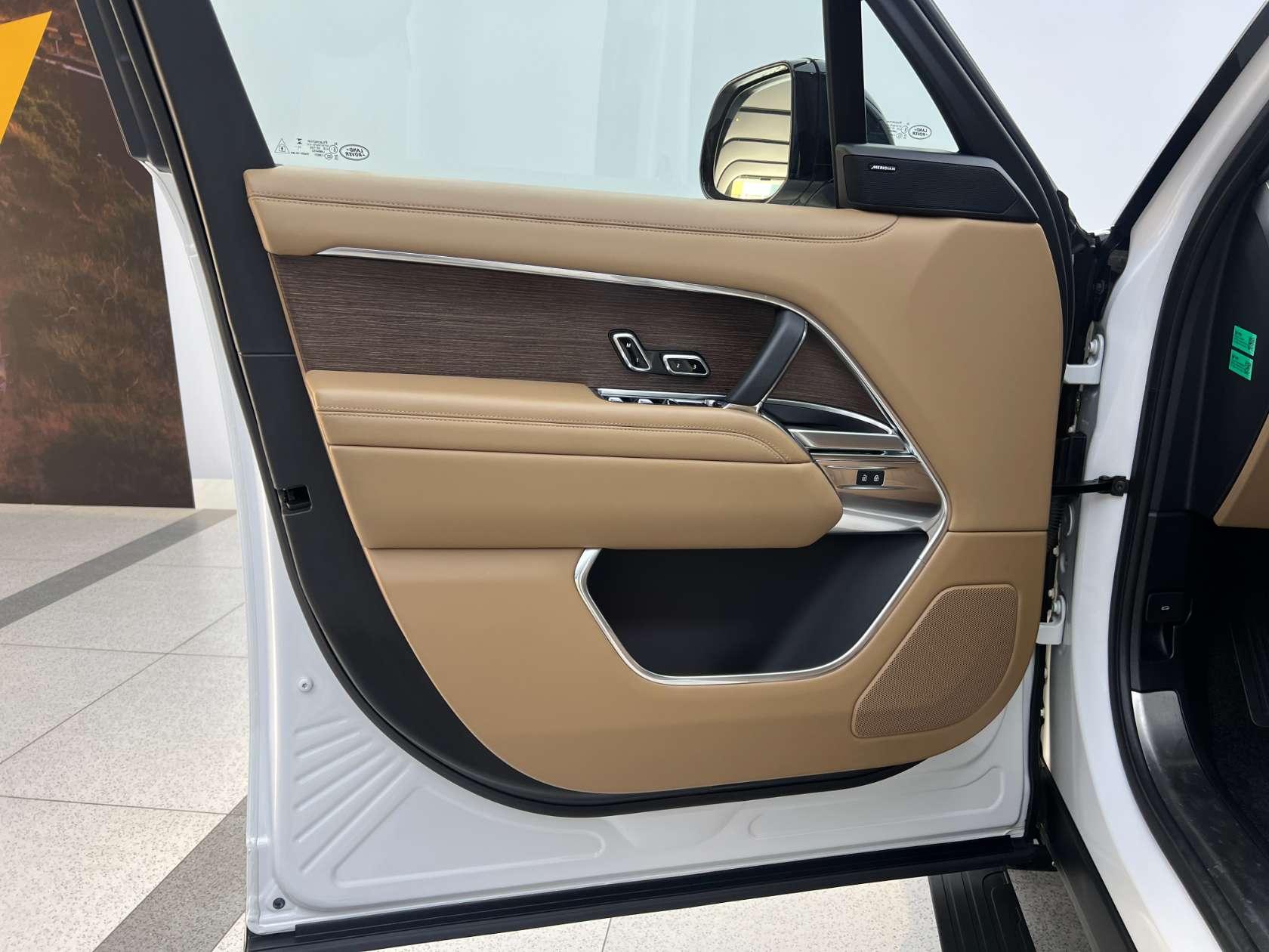 Land Rover Range Rover 2024, фото 12