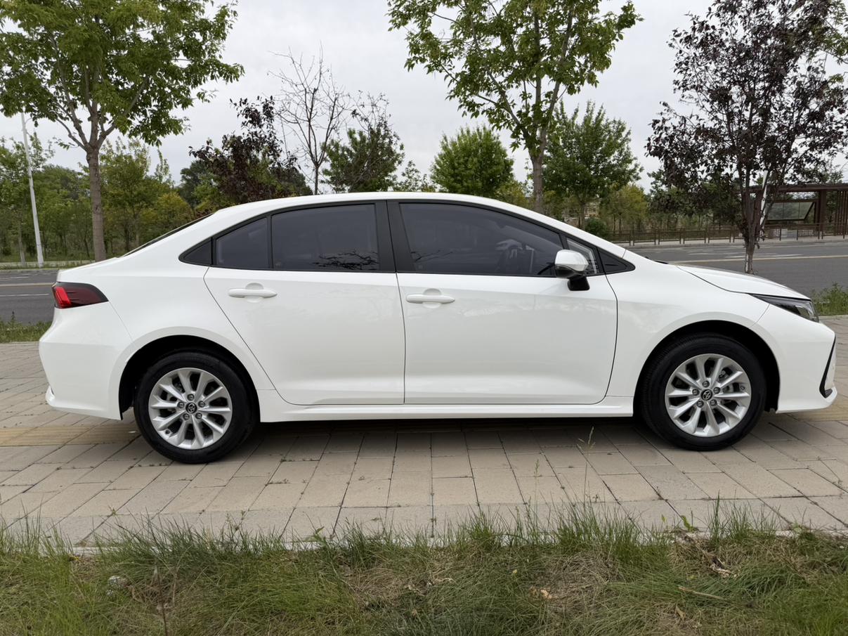 Toyota Corolla 2021, фото 11