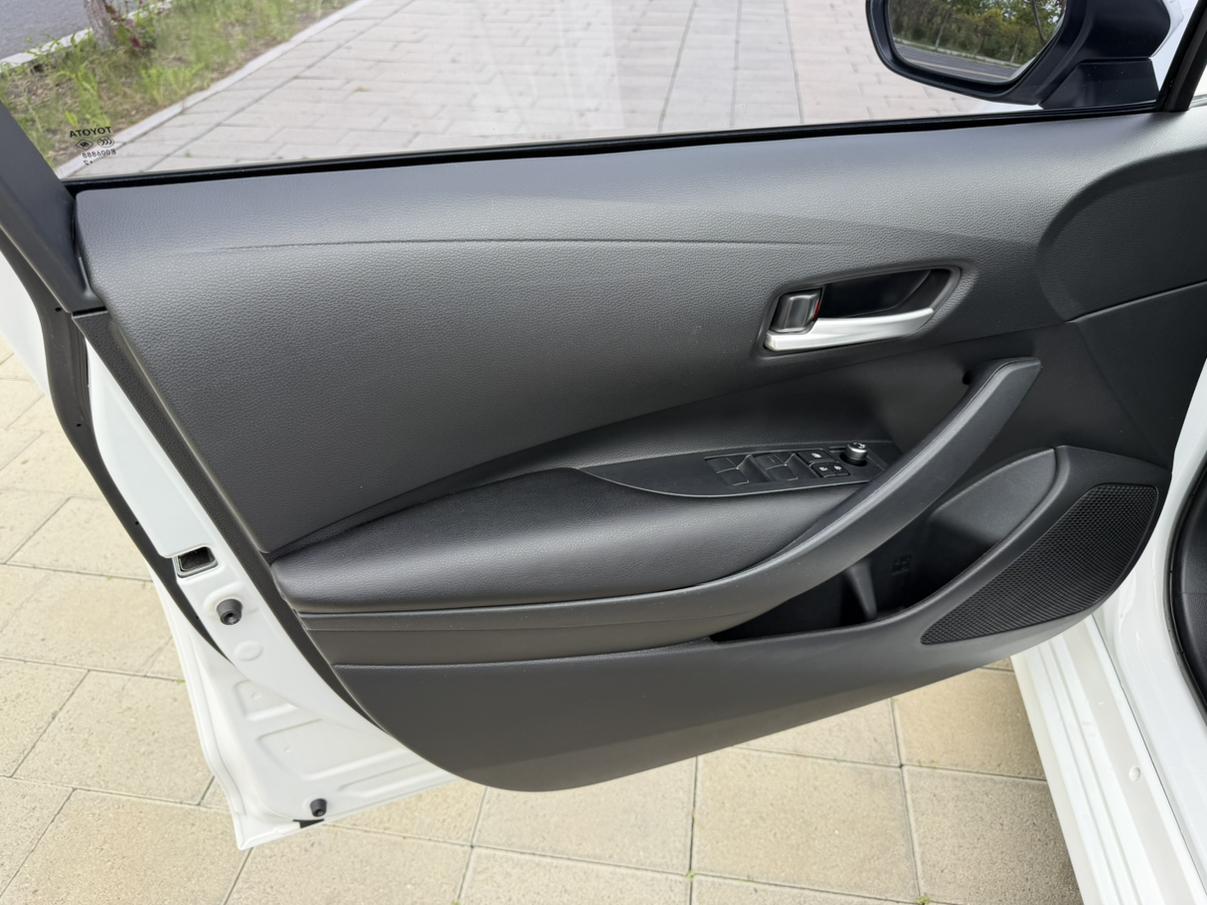 Toyota Corolla 2021, фото 13