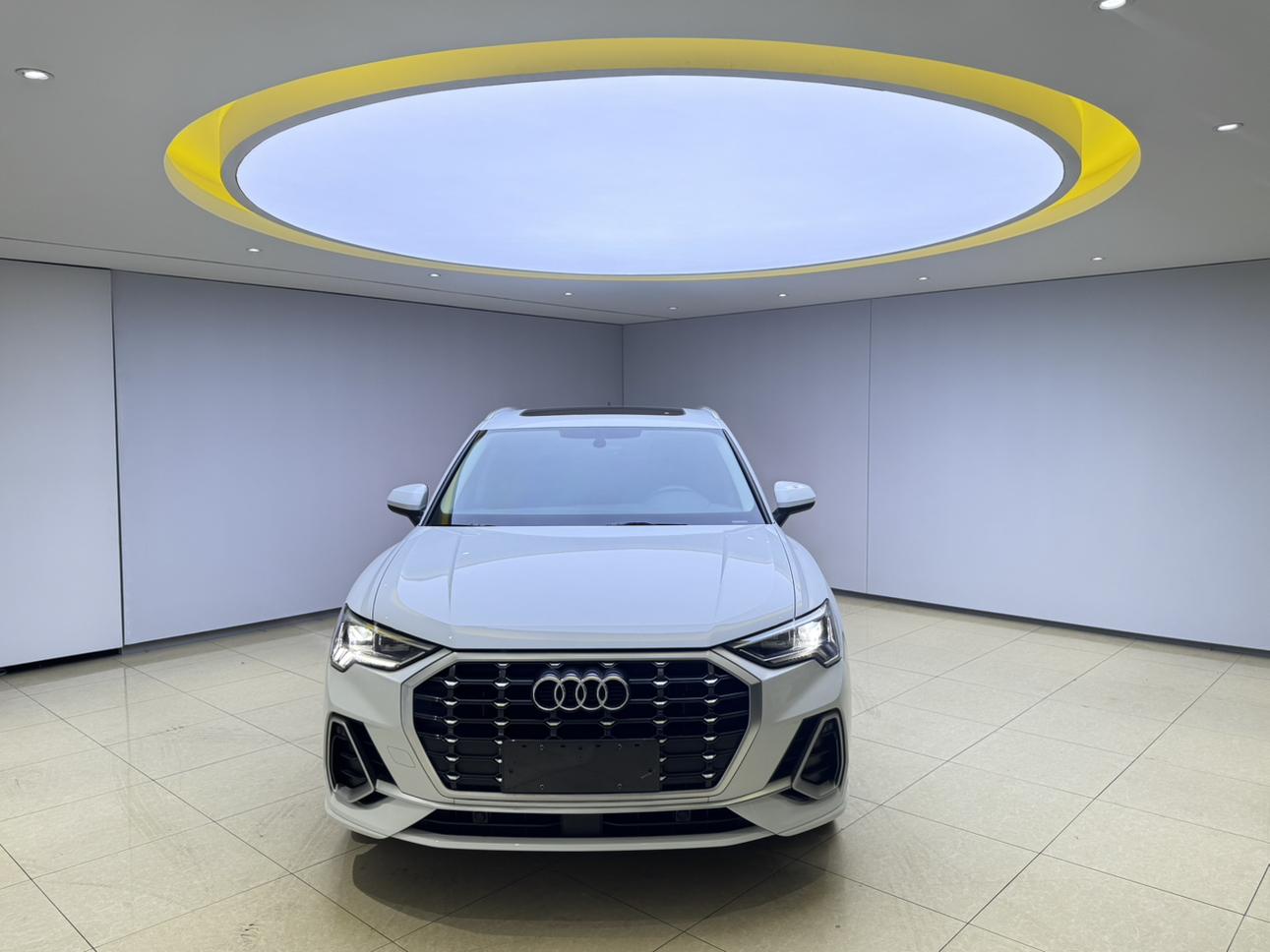 Audi Q3 2022, фото 2