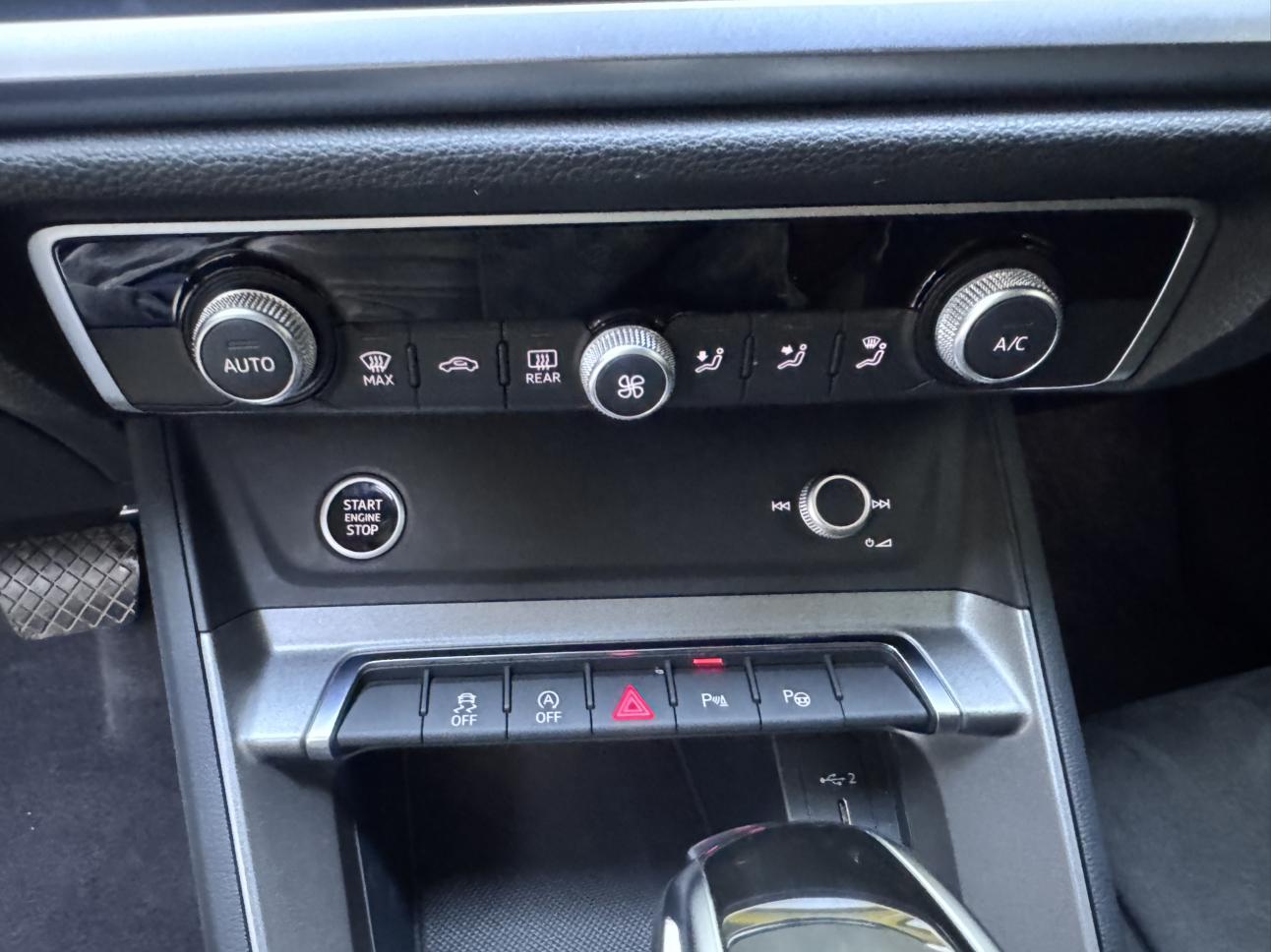 Audi Q3 2022, фото 16