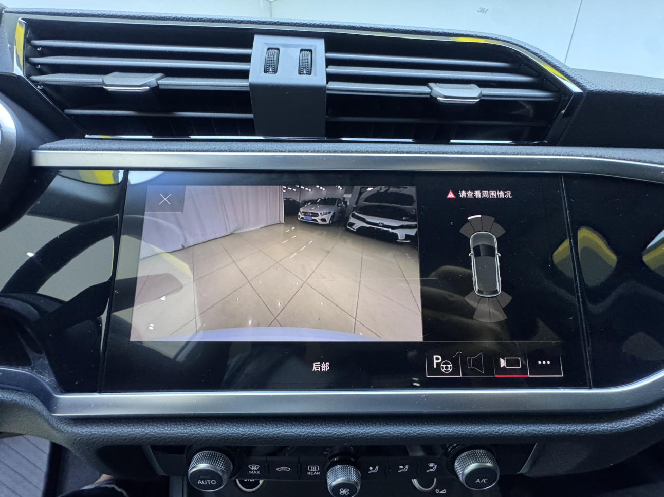 Audi Q3 2022, фото 17