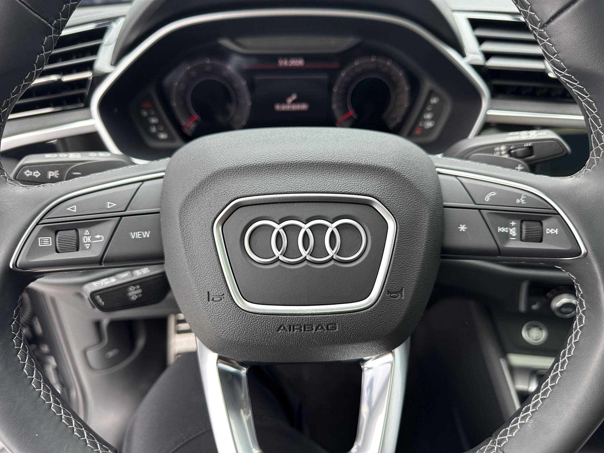 Audi Q3 2023, фото 14