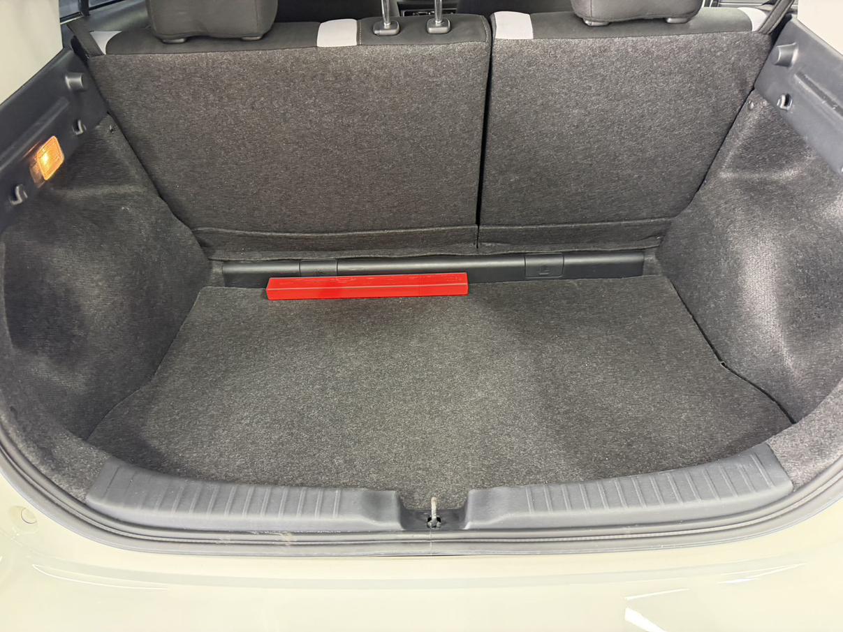 Toyota Yaris 2022, фото 15