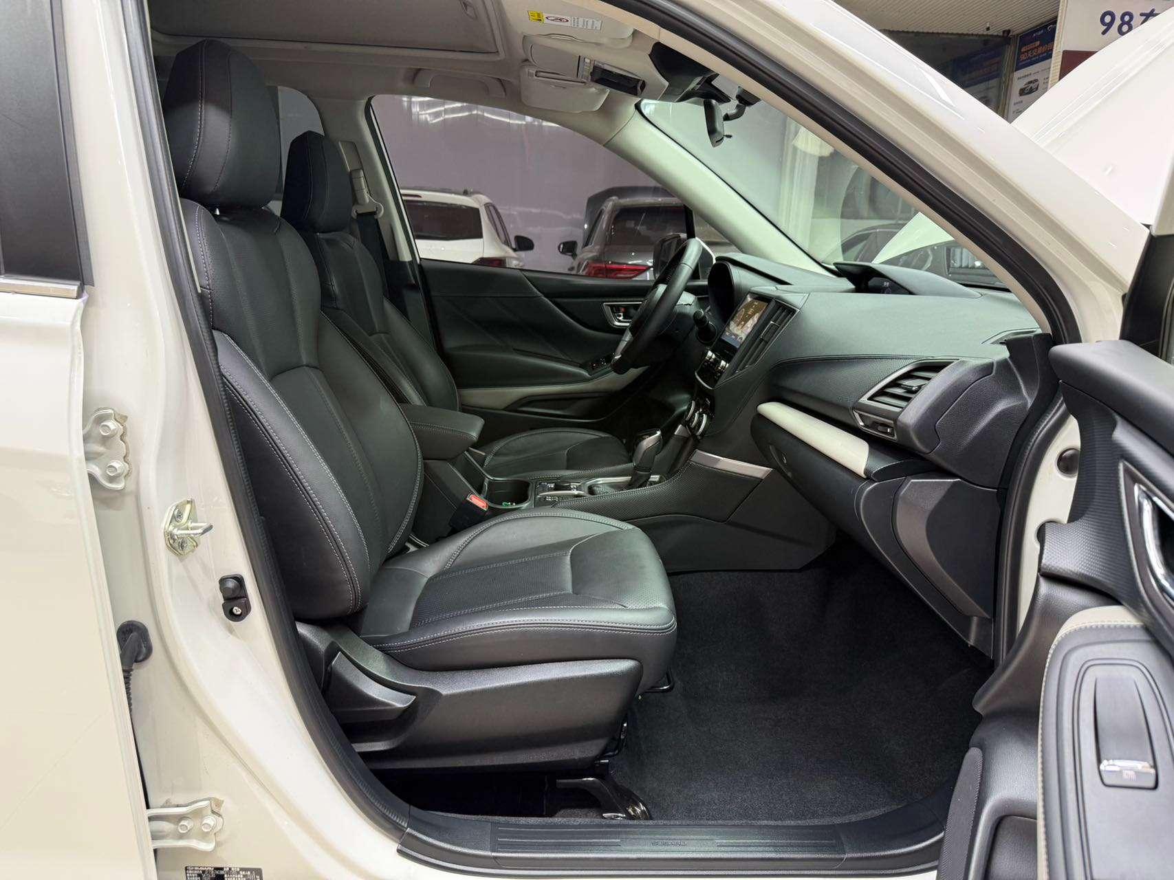 Subaru Forester 2022, фото 16