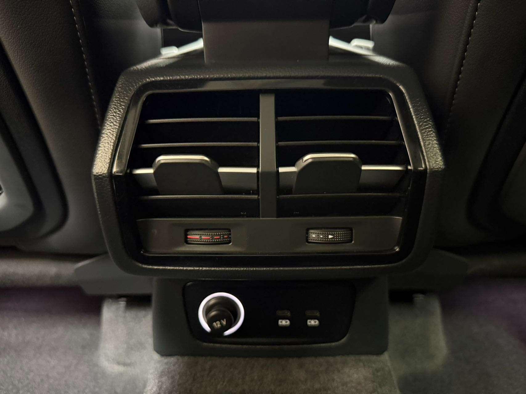 Audi Q3 2023, фото 14