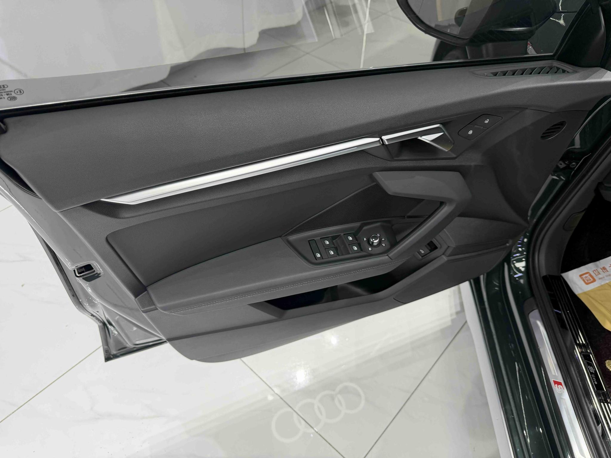 Audi A3 2022, фото 17
