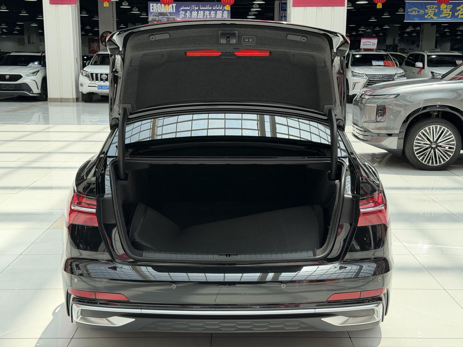 Audi A6L 2025, фото 15