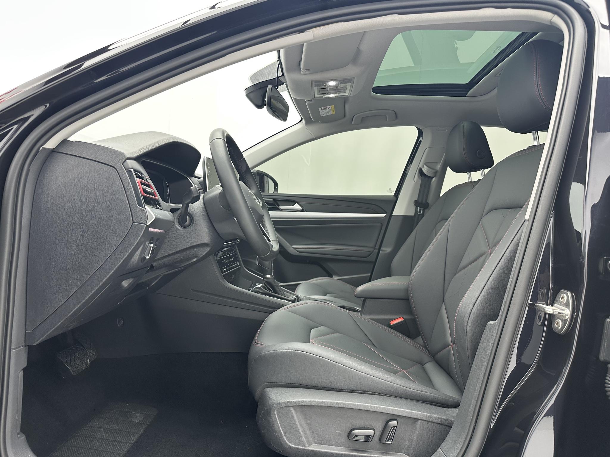 Volkswagen Lavida 2023, фото 5