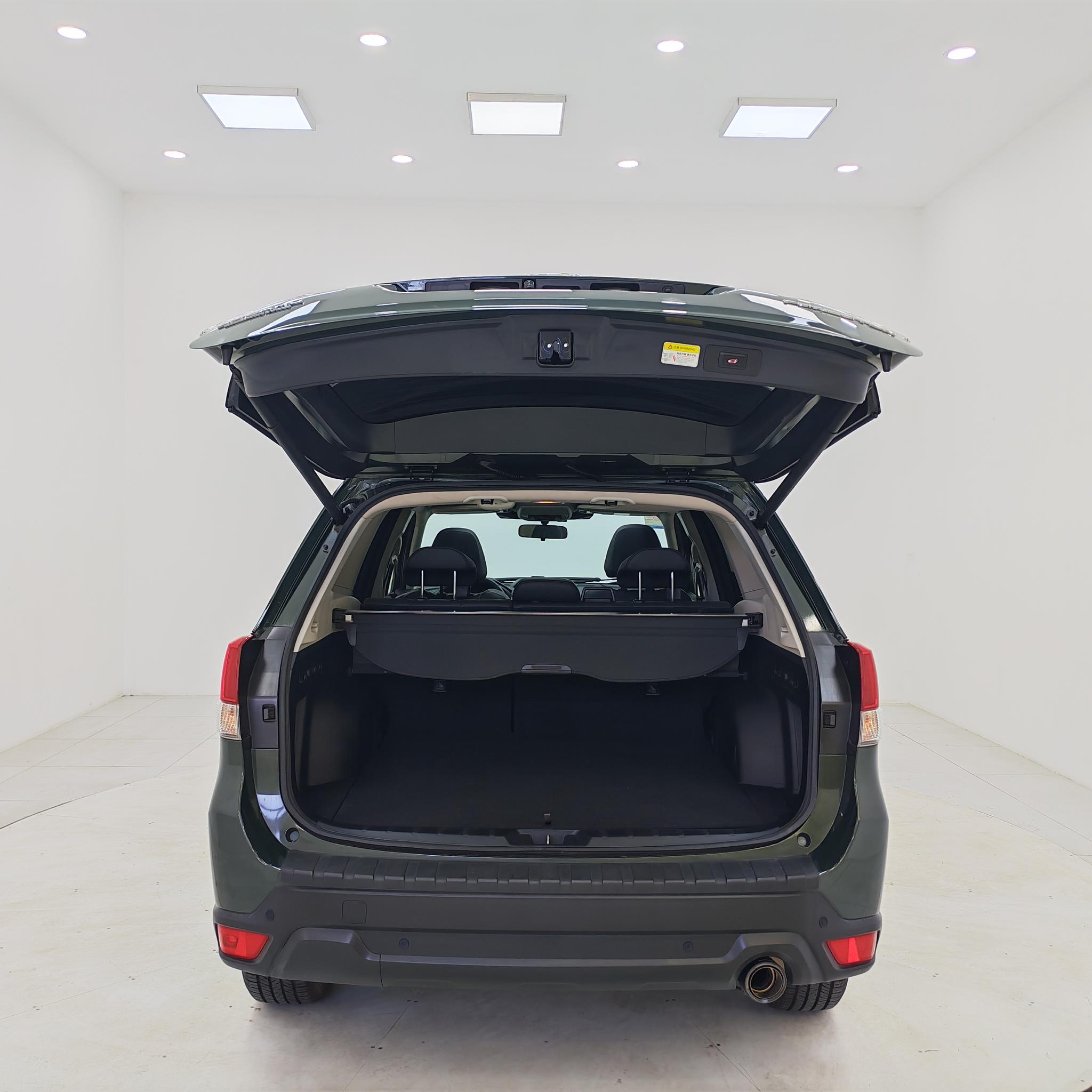 Subaru Forester 2022, фото 16