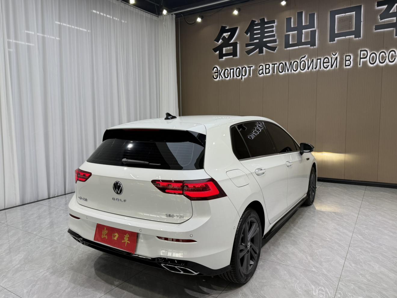 Volkswagen Golf 2023, фото 4